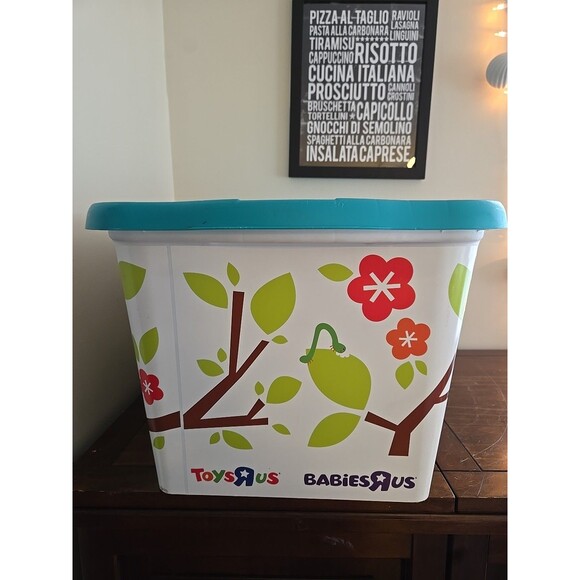 Vintage Toys R Us Large 21"Pampers  Pampers Floral Rubbermaid Storage Babies R - Picture 2 of 7